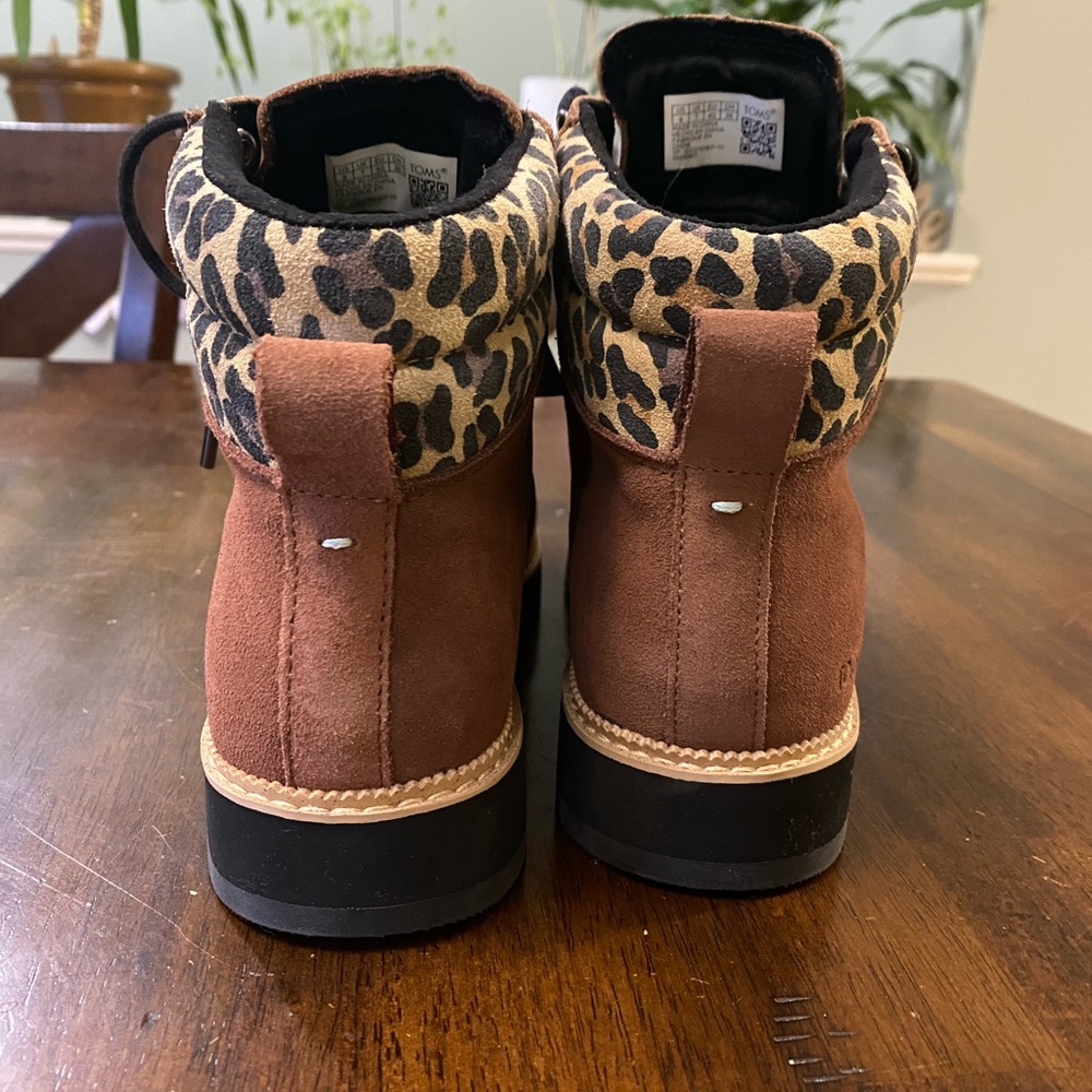 Nwt Toms hiking boot - Picture 5 of 9